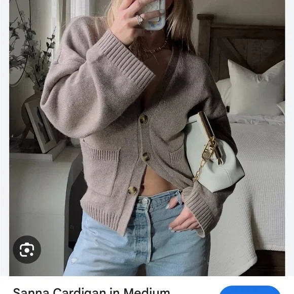 Elegant Beige Women's Cardigan Sweater - Picture 8 of 14